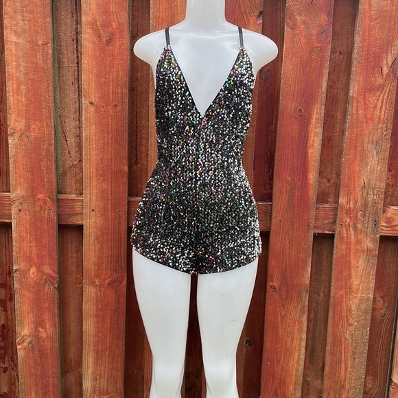 Forever 21 Black Sequin Romper Size S - Picture 2 of 11